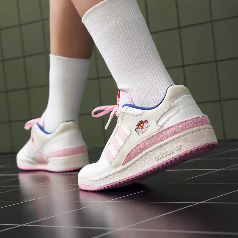 Adidas Clover x Disney collabo - Women Shoes Hong Kong review and price